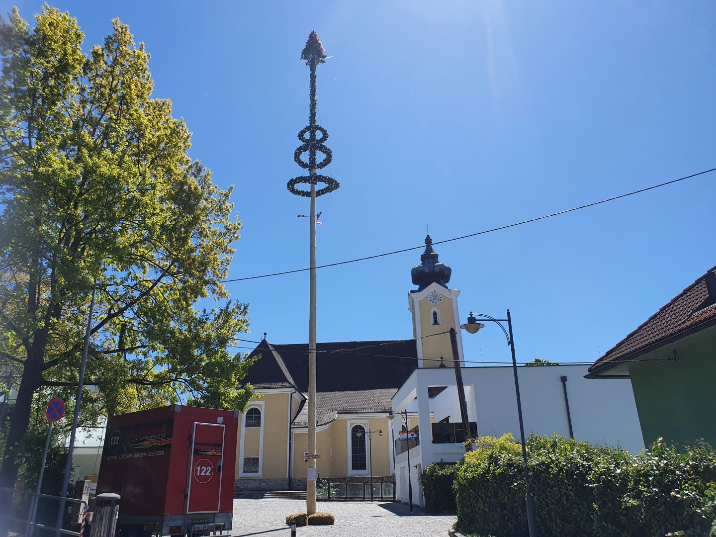 Mehr über den Artikel erfahren Aufstellen vom Maibaum